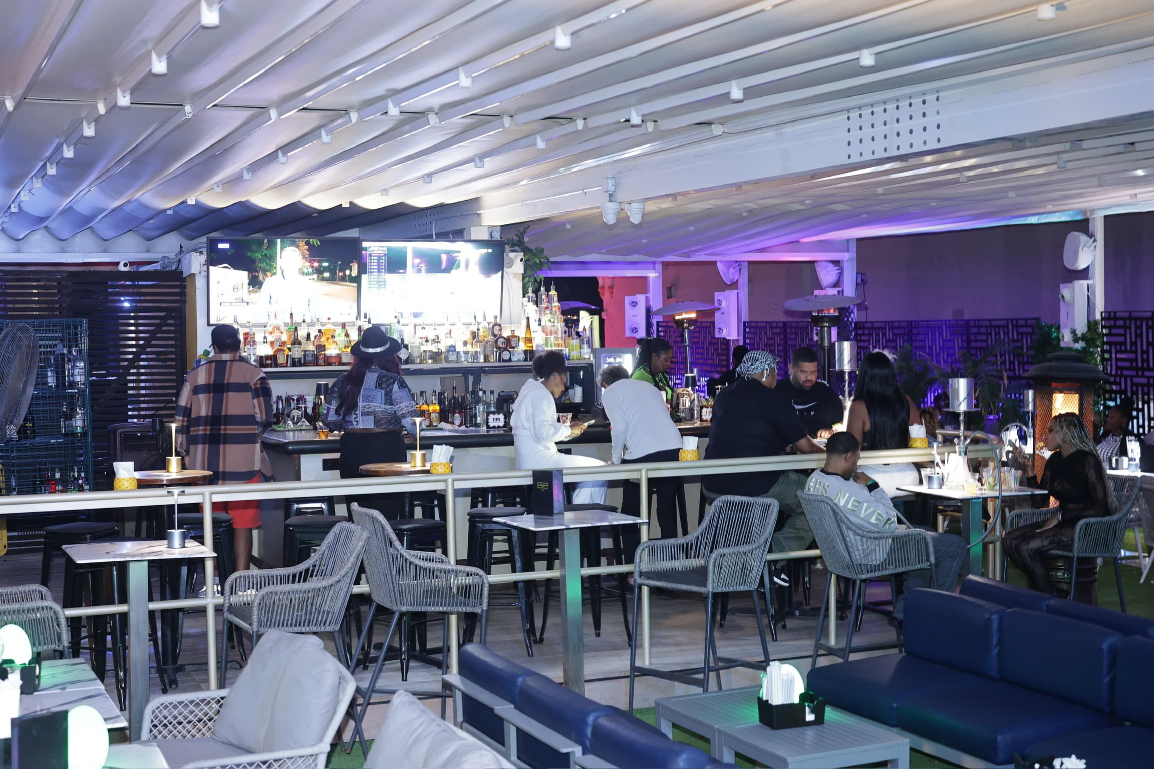 Guests enjoying live entertainment